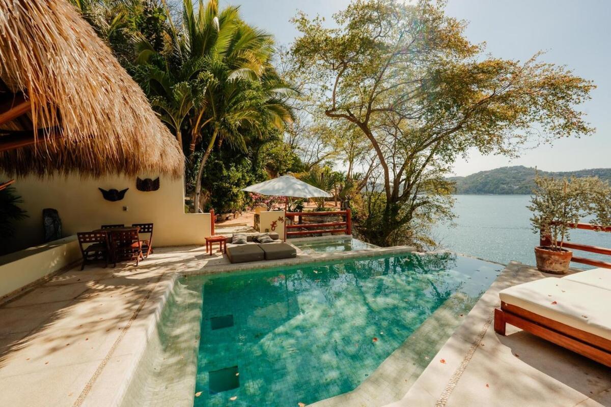 Dream Villa With Private Beach And Catering Сиуатанехо Экстерьер фото