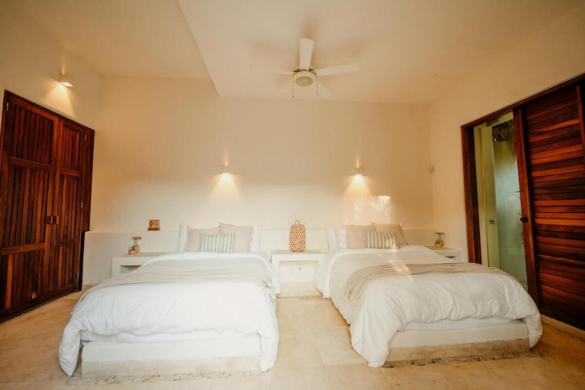 Dream Villa With Private Beach And Catering Сиуатанехо Экстерьер фото
