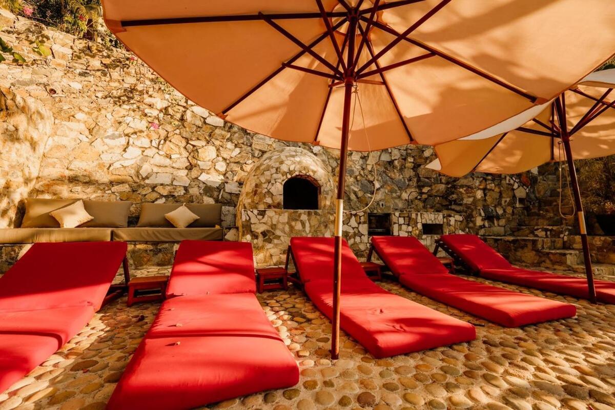 Dream Villa With Private Beach And Catering Сиуатанехо Экстерьер фото